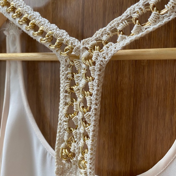 Cream tank top with crochet detail - Picture 4 of 4